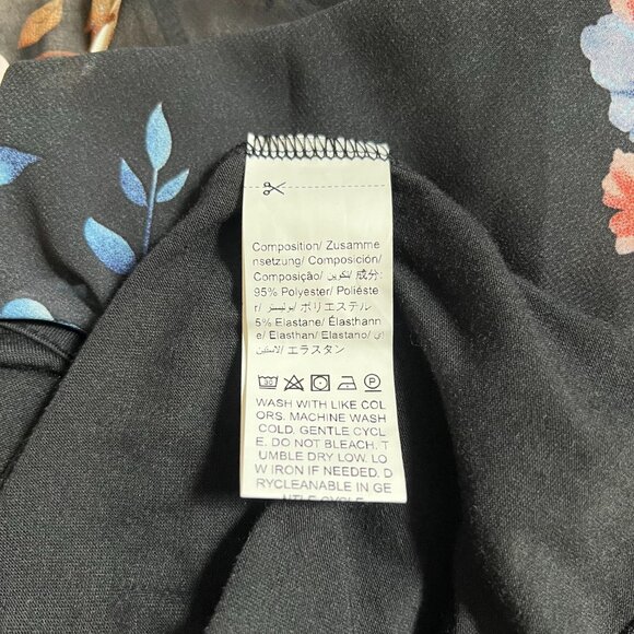 Shein Curve Black Top With Floral Sheer Overlay Size 4XL - Picture 7 of 8